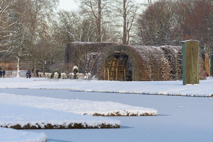 Schweriner Schlossgraten mit Schnee im Winter